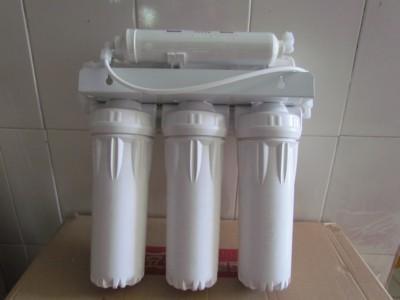 純凈水過(guò)濾器濾料 選擇、功能與應(yīng)用指南